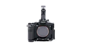 Tilta Sony a7R V Half Cage Lightweight Kit - Black